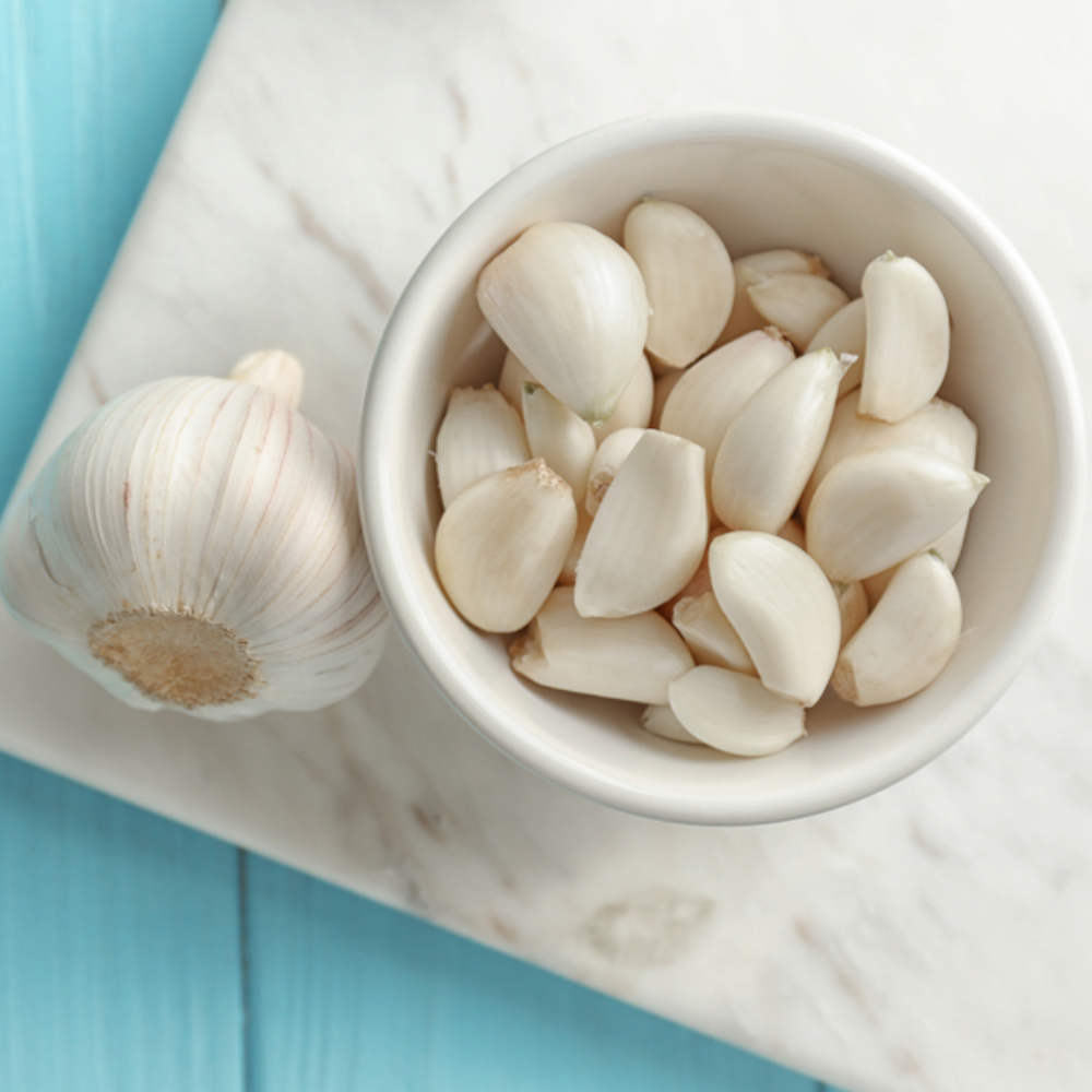 FRESH PEELED GARLIC